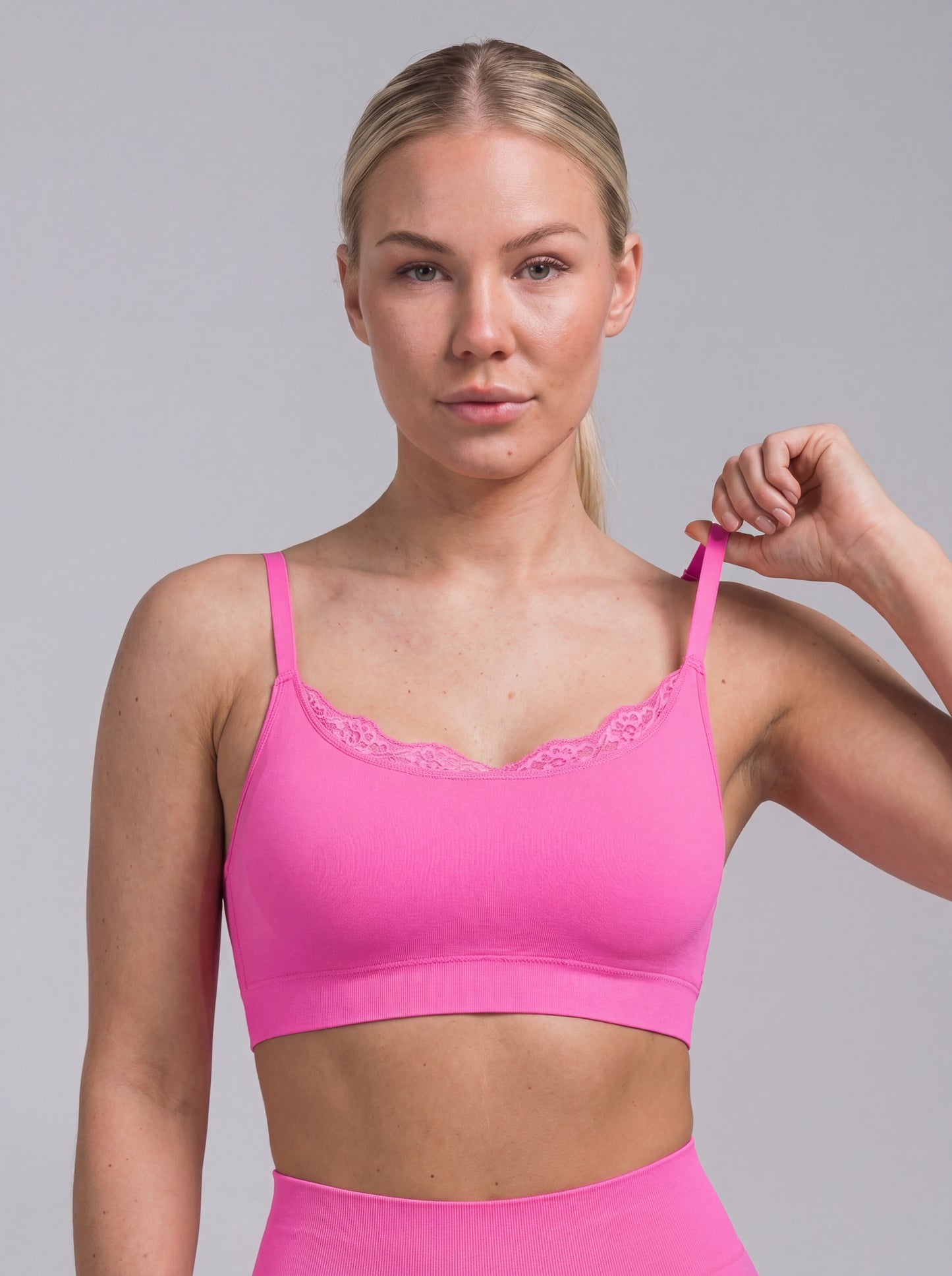 YAA Glow Bra - Rose Pink
