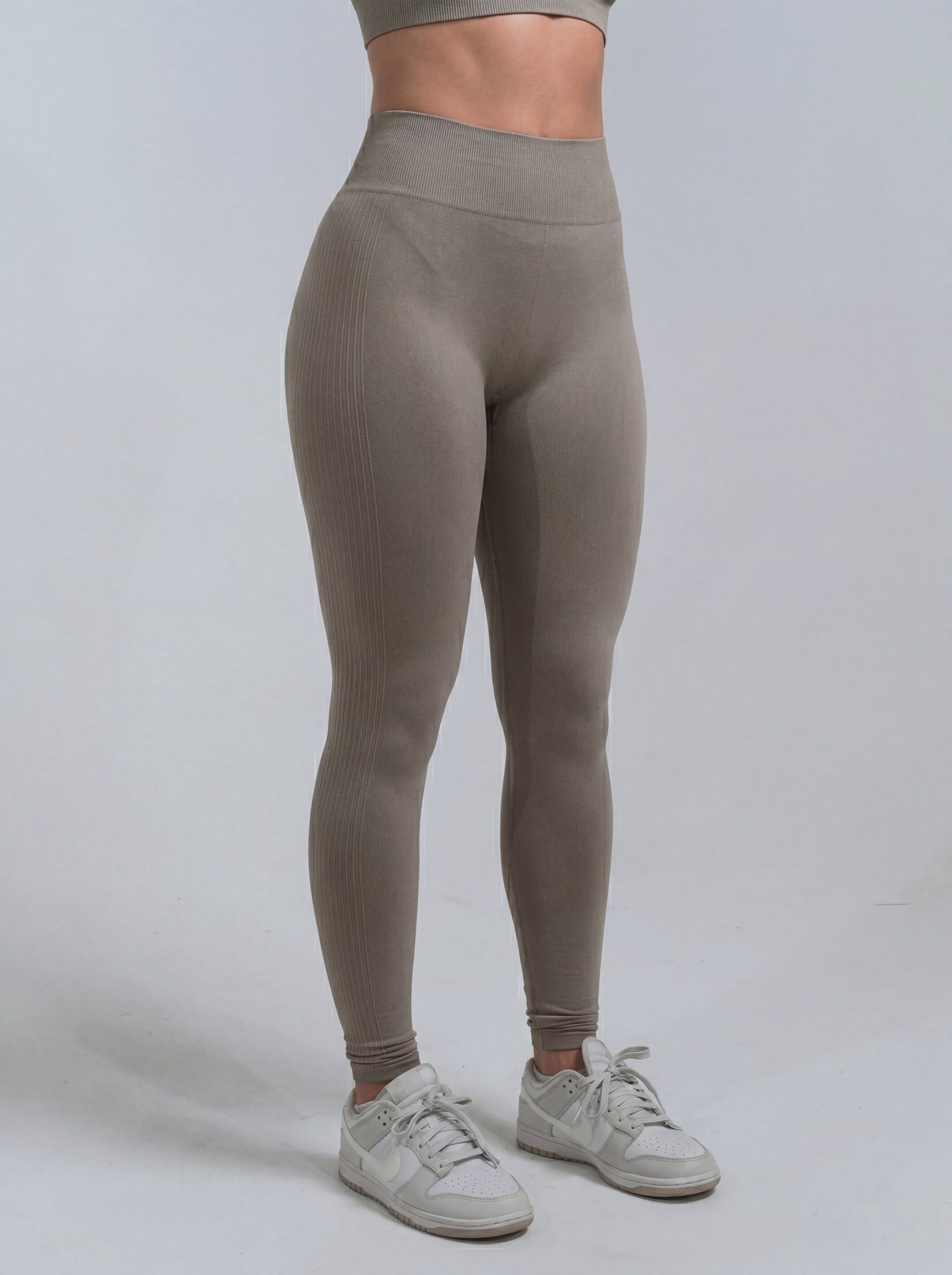 YAA Aura Legging - Grey