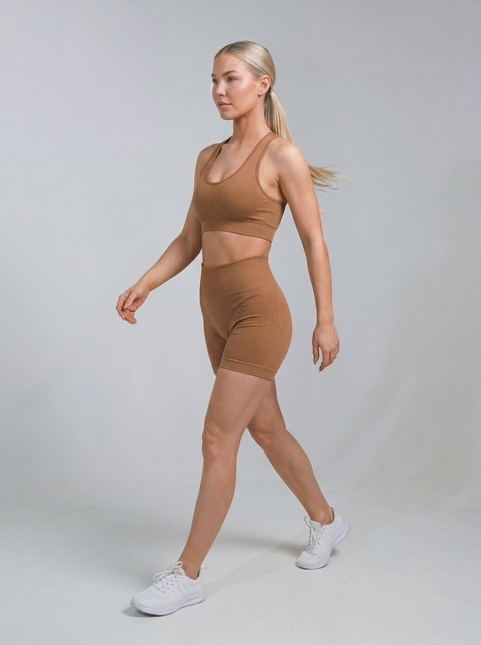YAA Sol Sculpt Set - Camel Brown