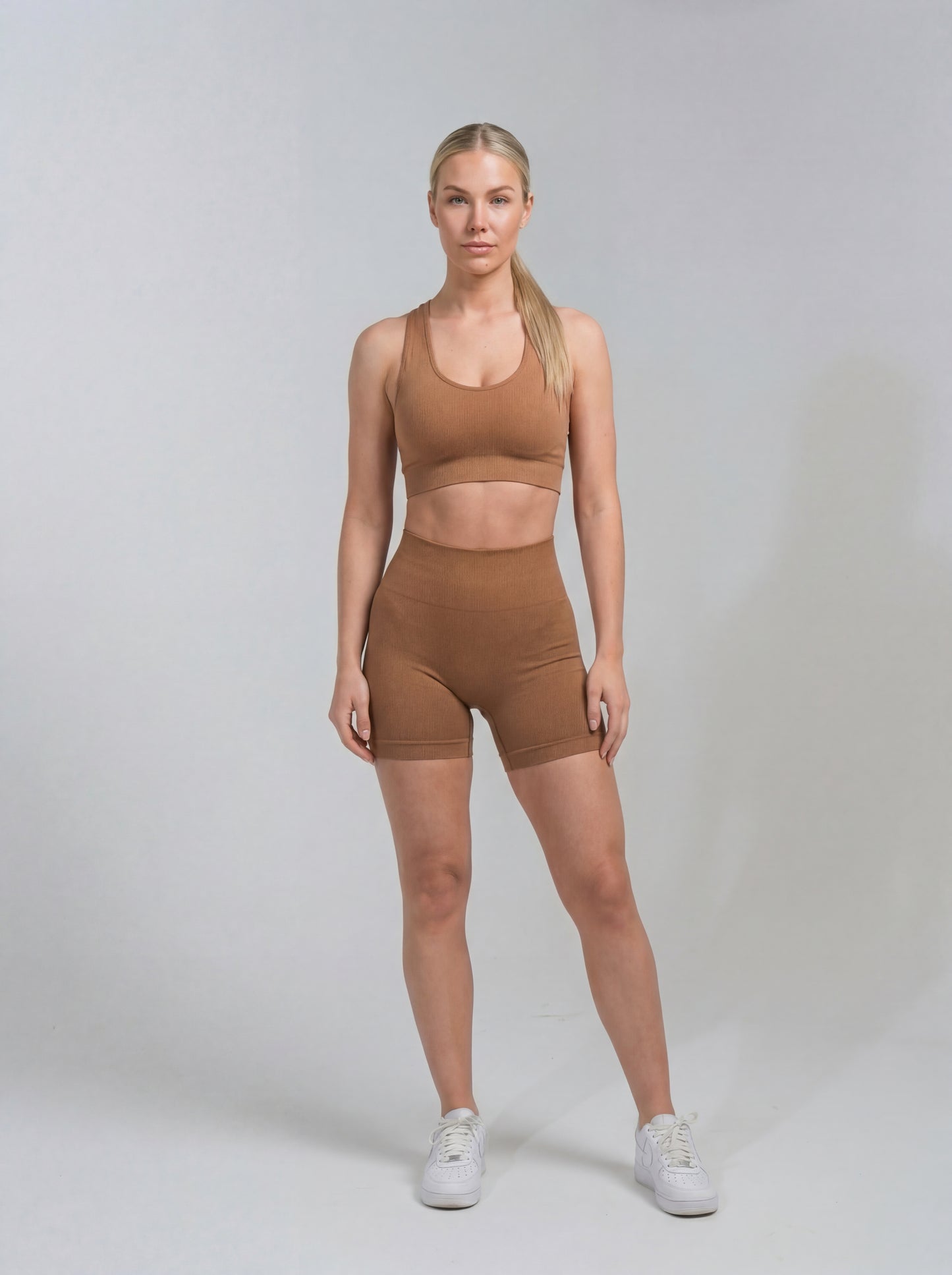YAA Sol Sculpt Set - Camel Brown