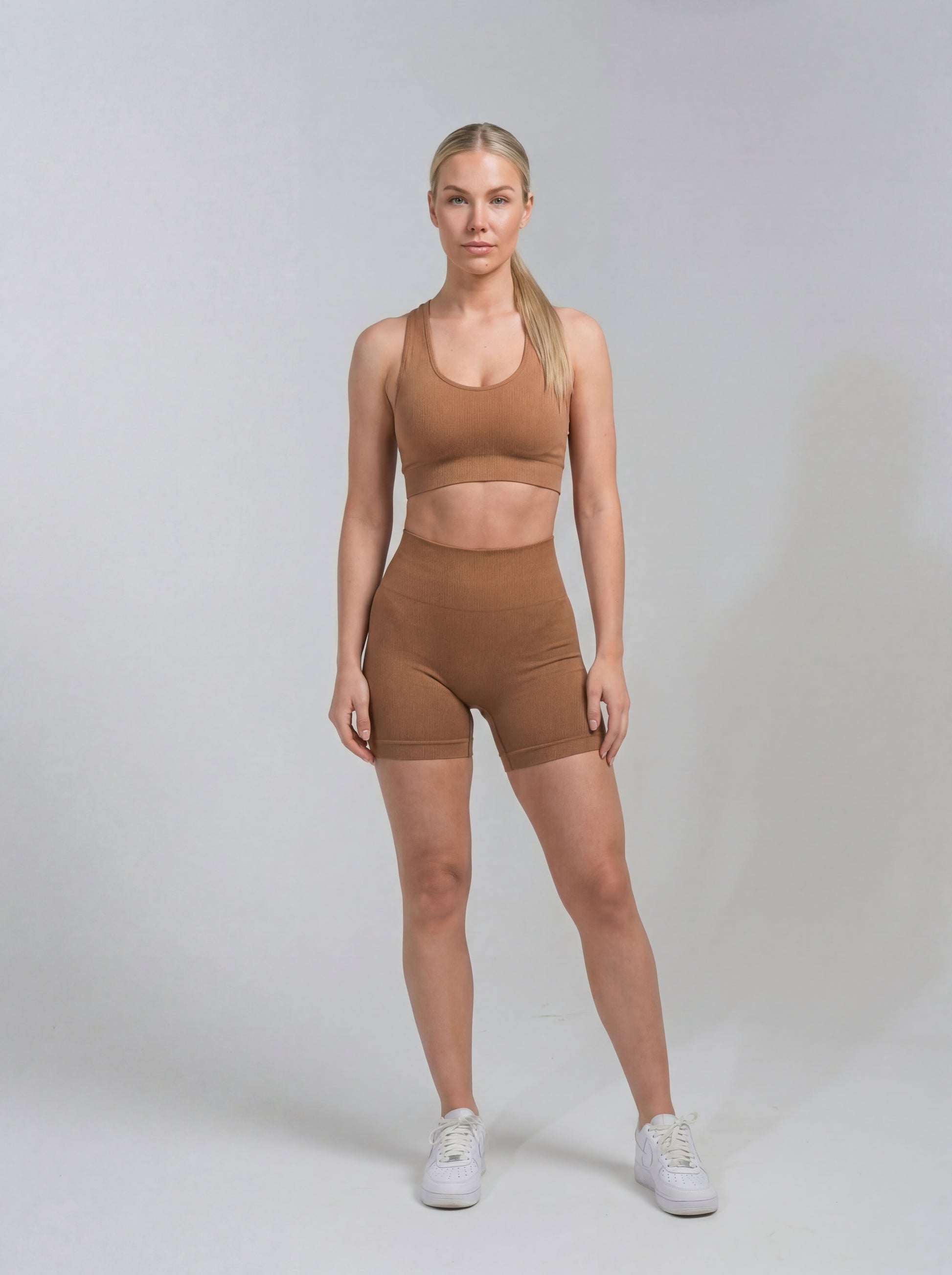 YAA Sol Sculpt Set - Camel Brown